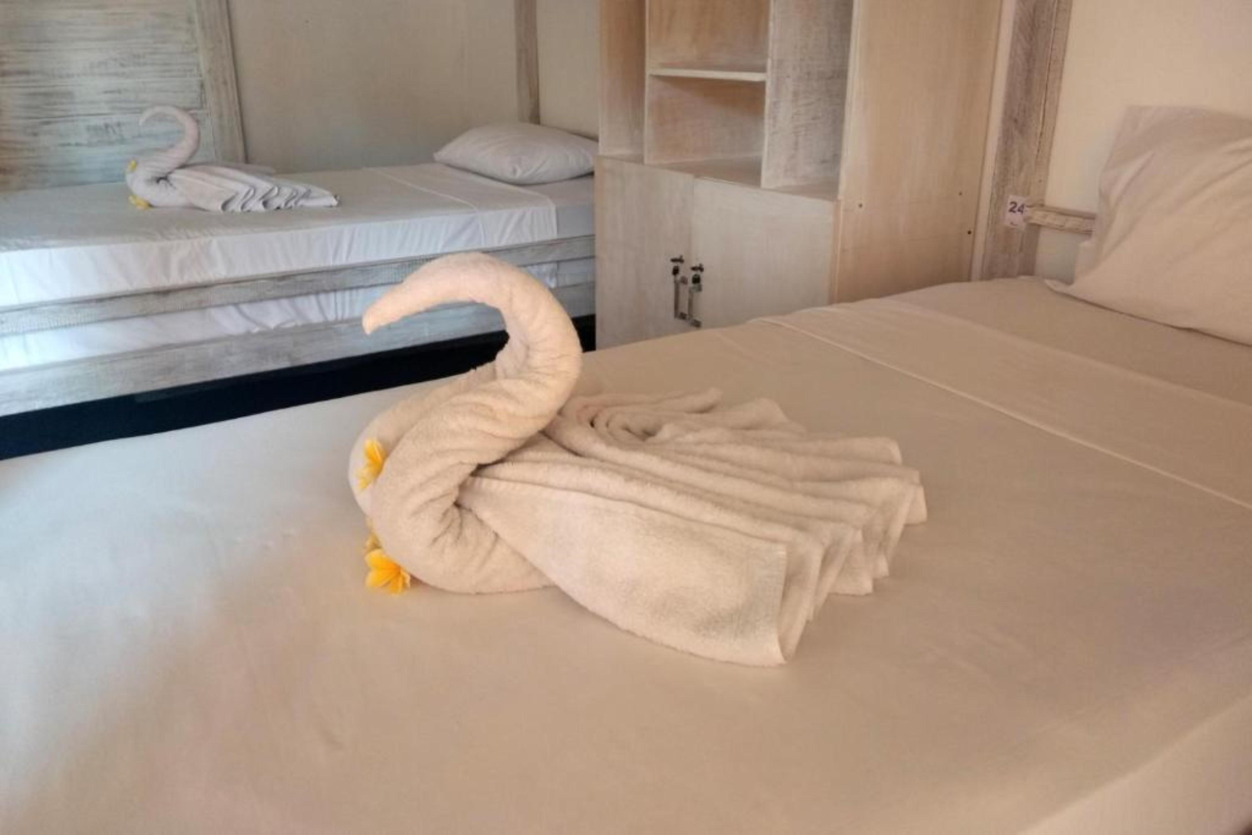 Castaway Island Hostel Nusa Lembongan  Ngoại thất bức ảnh
