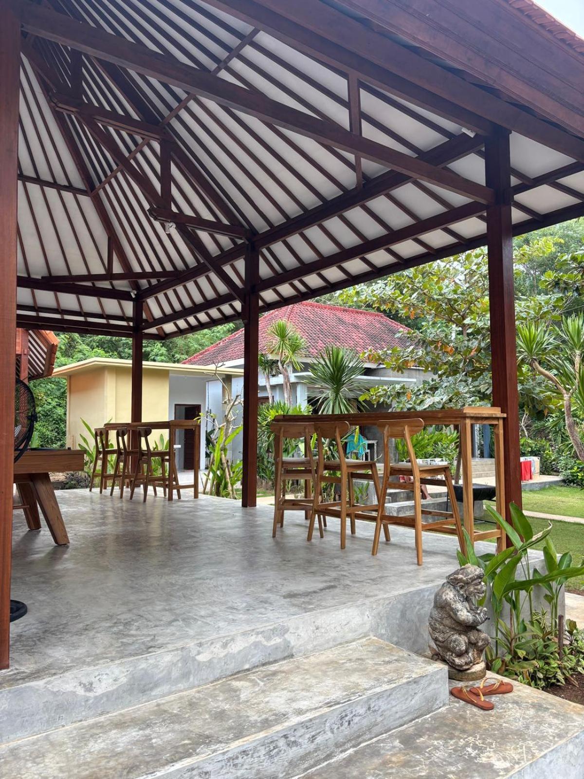 Castaway Island Hostel Nusa Lembongan  Ngoại thất bức ảnh
